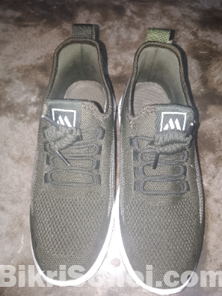 স্টাইলিশ রানিং/ক্যাজুয়াল স্নিকার